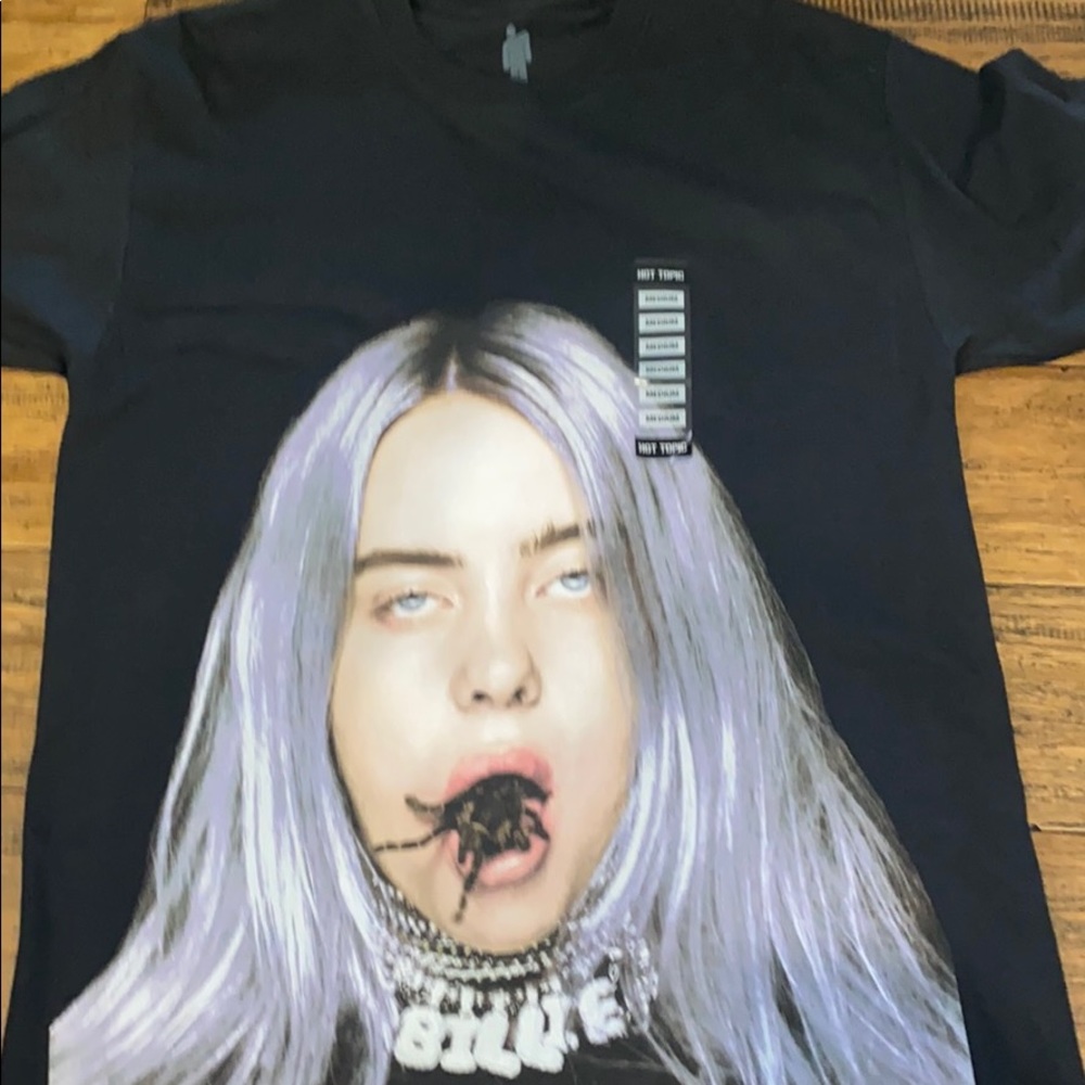 Billie Eilish oversized tee